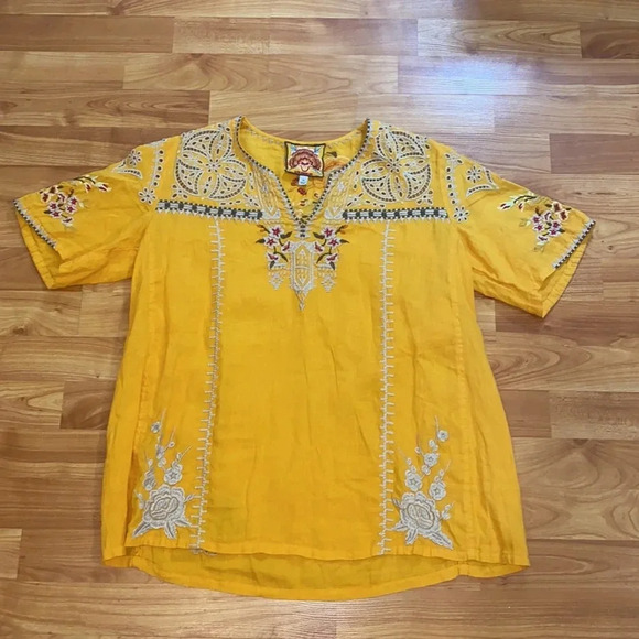 Johnny Was Ivona Linen Flutter Sleeve Blouse - Picture 2 of 8